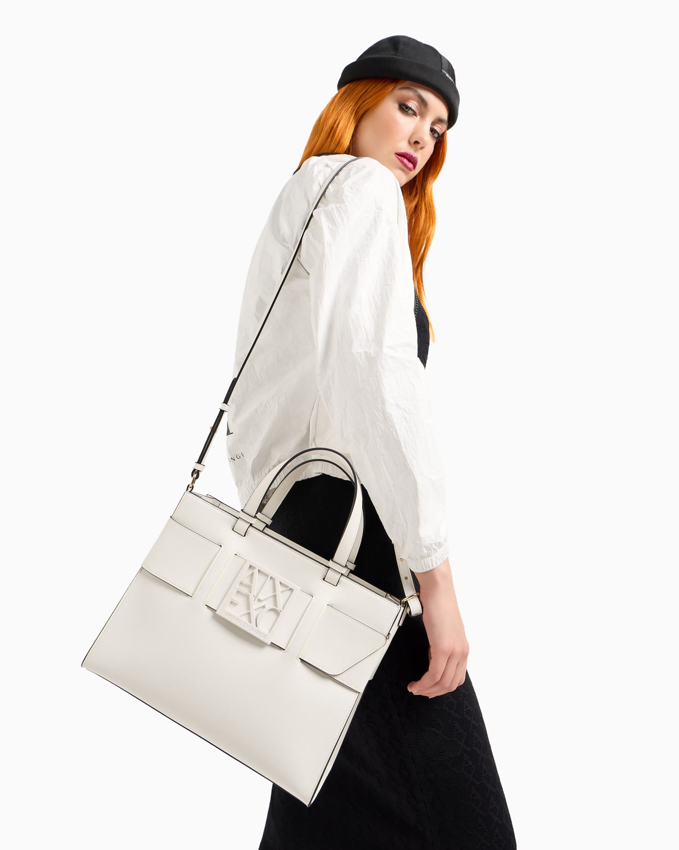 Large tote bag with double handles and shoulder strap Slide 5