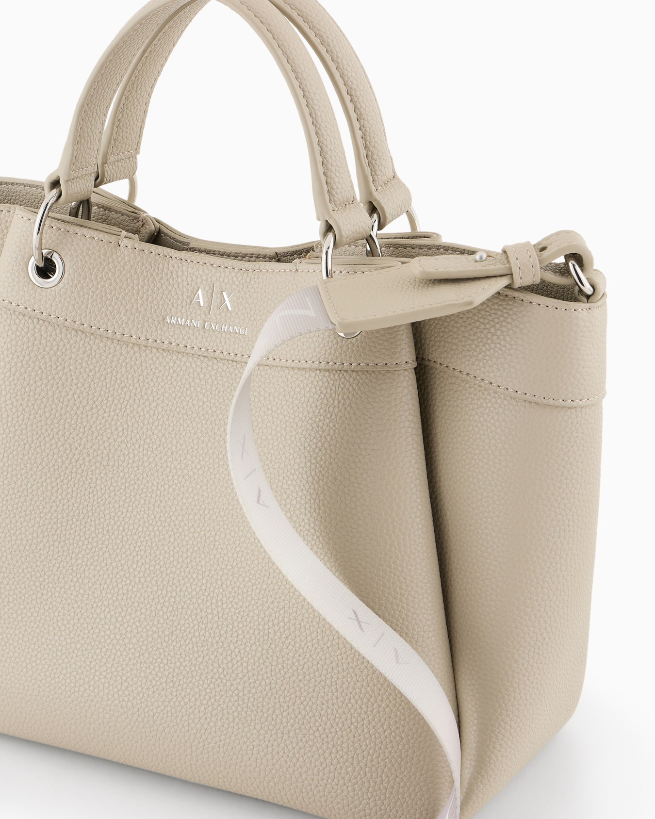 Medium shaped shopper bag with double handles Slide 4