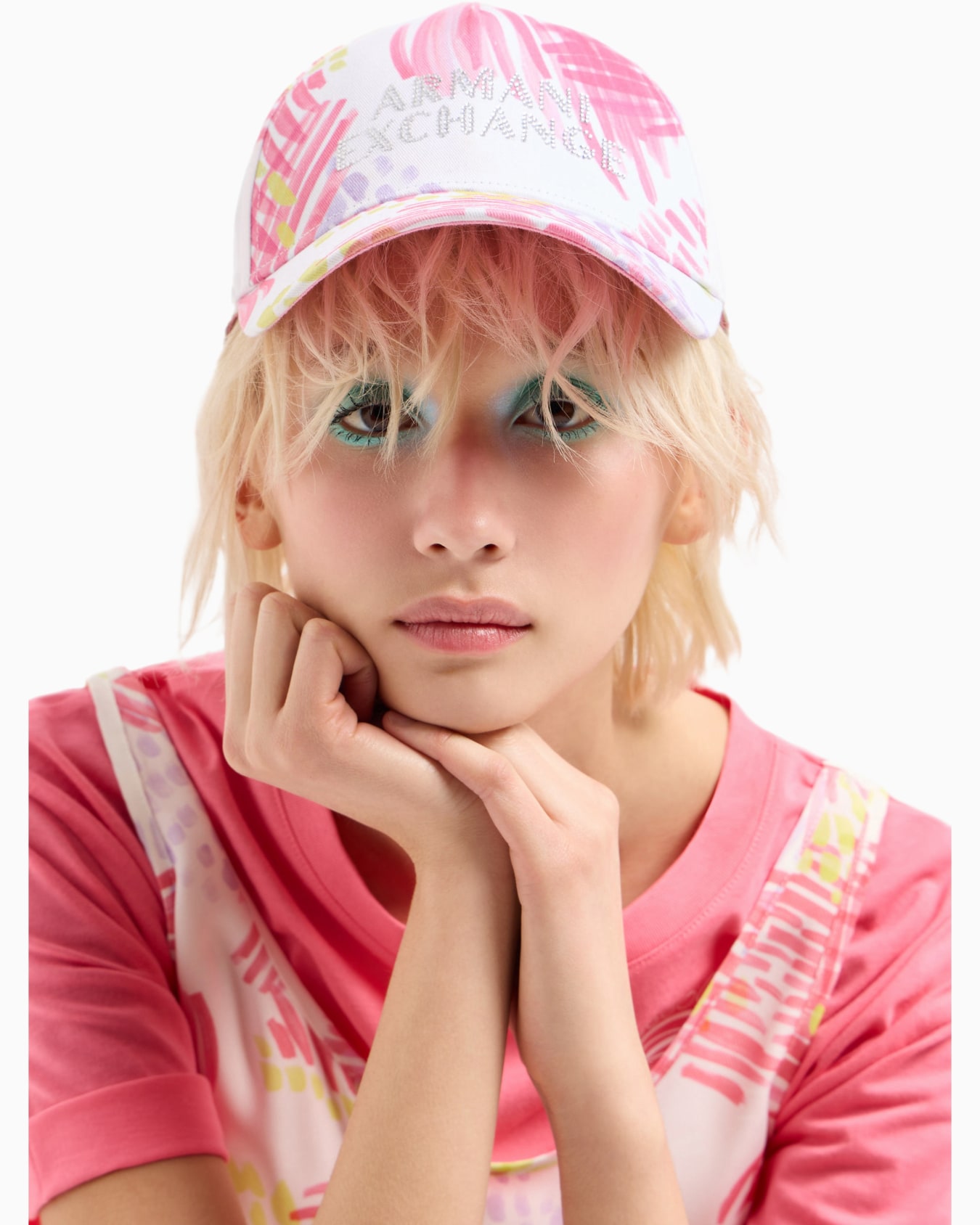Visor cap with logo Diapositiva 2