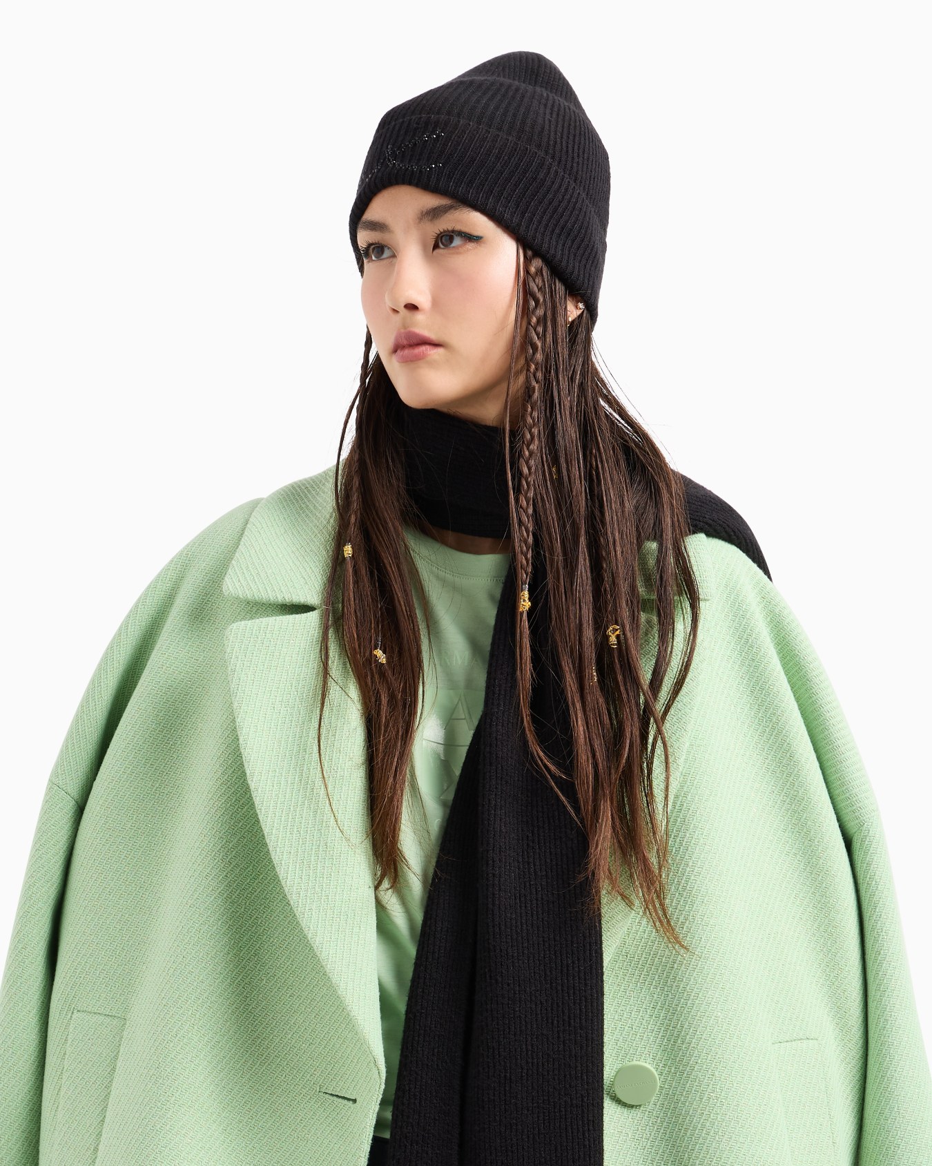 Ribbed beanie hat with rhinestones Slide 2