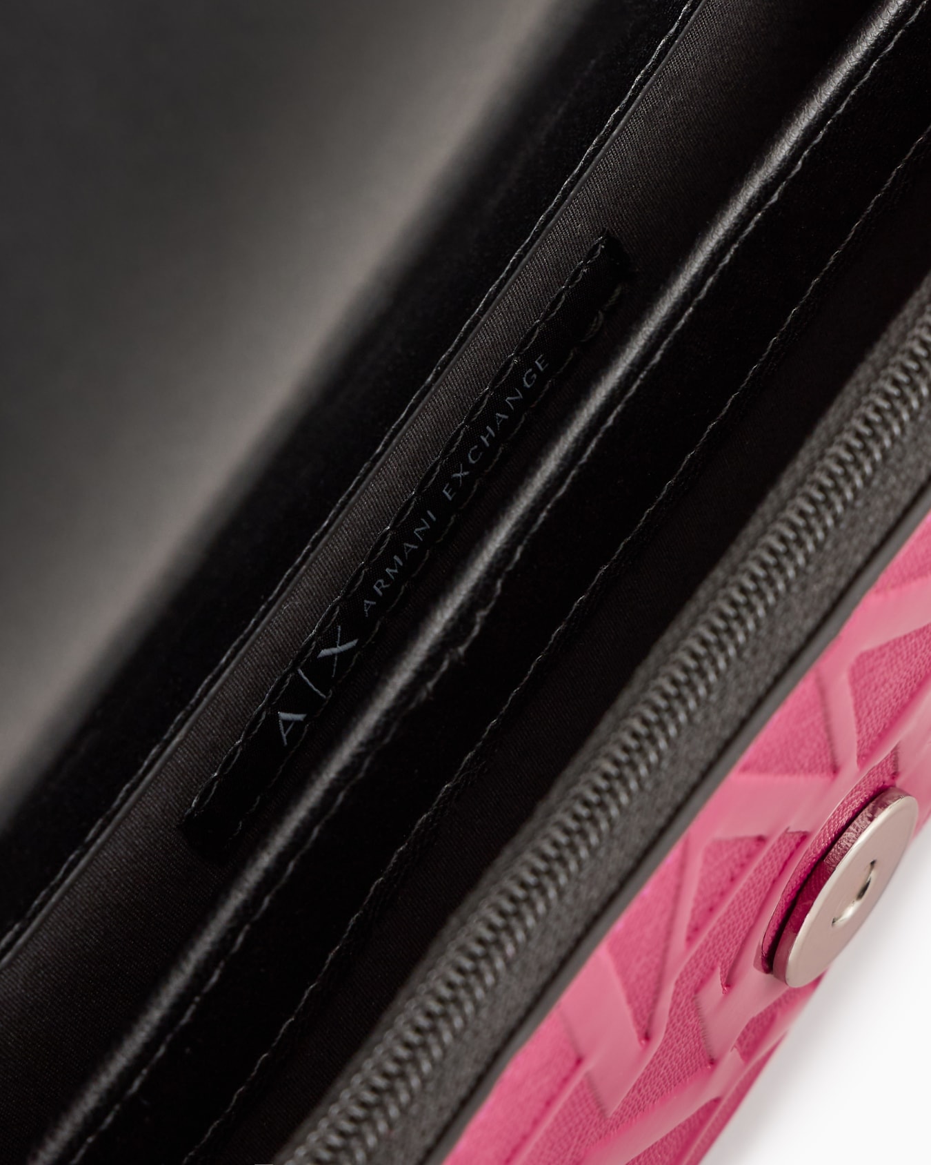 Wallet with flap and shoulder strap Slide 3