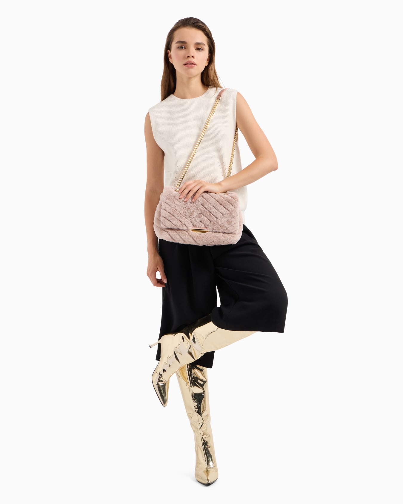 Bolso bandolera de ecopiel con cadena Diapositiva 5