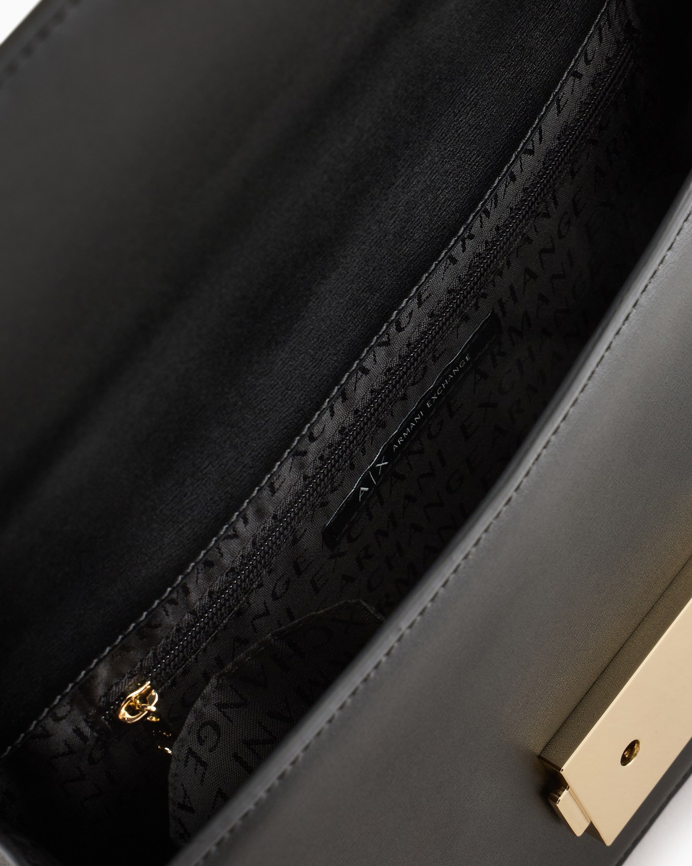 Bag with logo and chain shoulder strap Slide 3