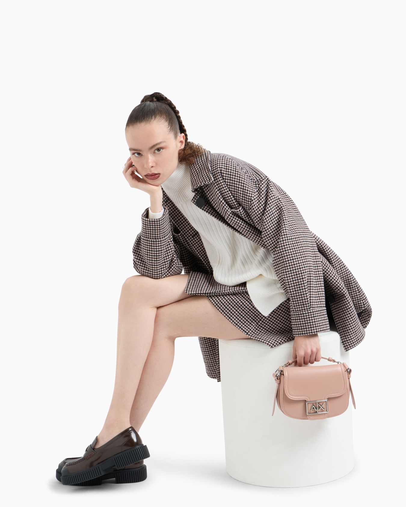 Rounded mini-bag with monogram logo Slide 5