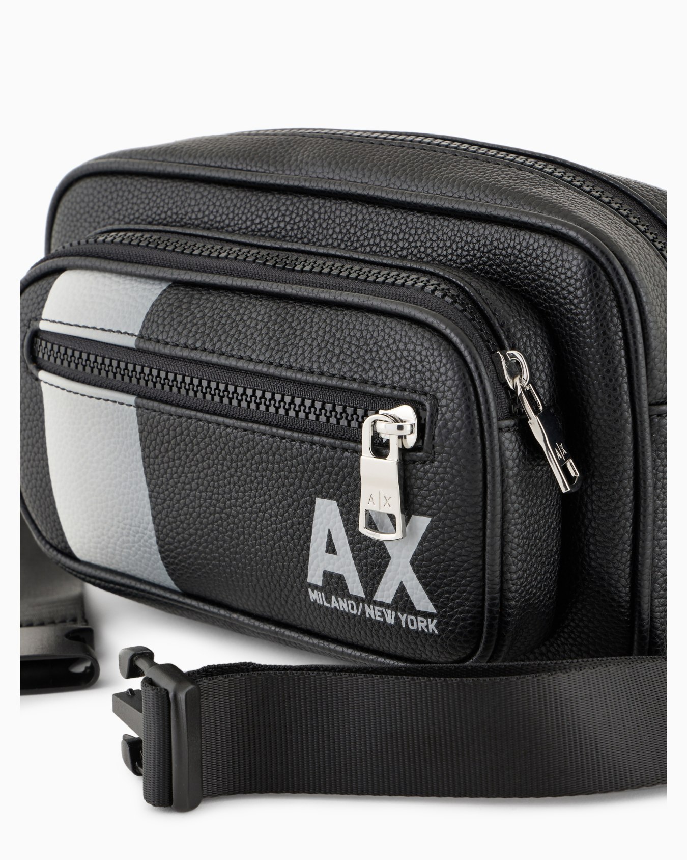 Shaped belt bag Slide 4