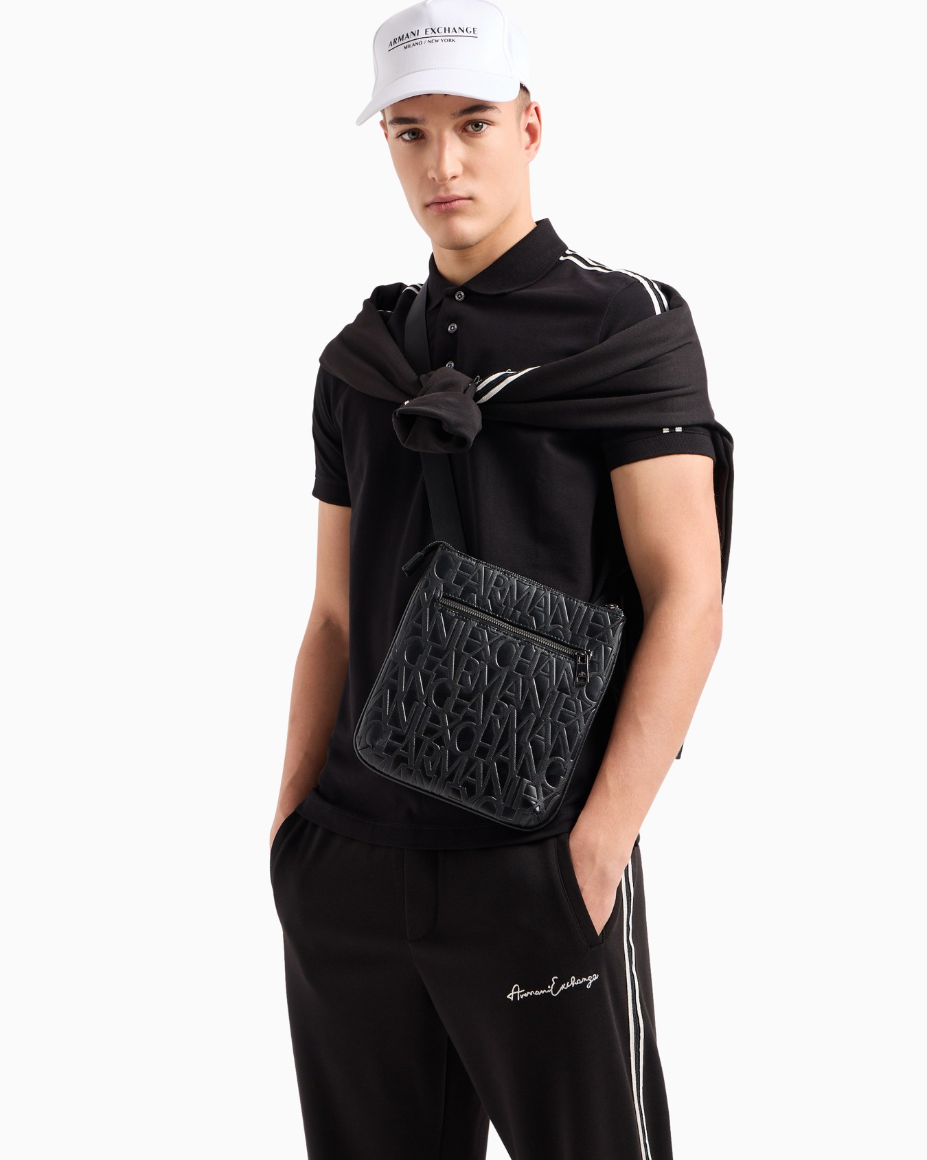 Flat shoulder strap in recycled material Slide 5