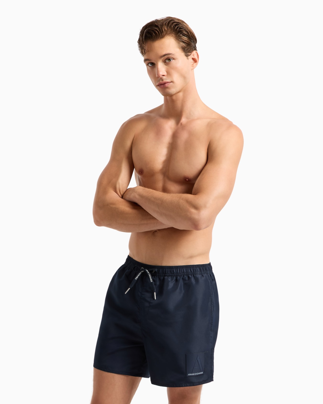Bañador tipo shorts de tejido reciclado Diapositiva 1