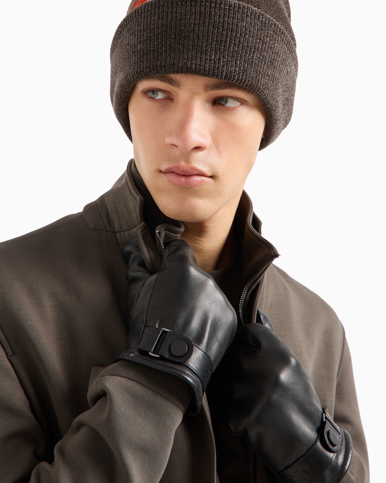 Leather gloves Slide 2