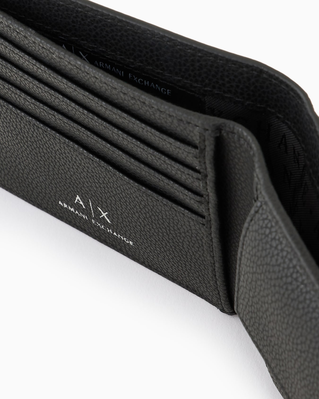 Set with wallet and card holder Slide 3