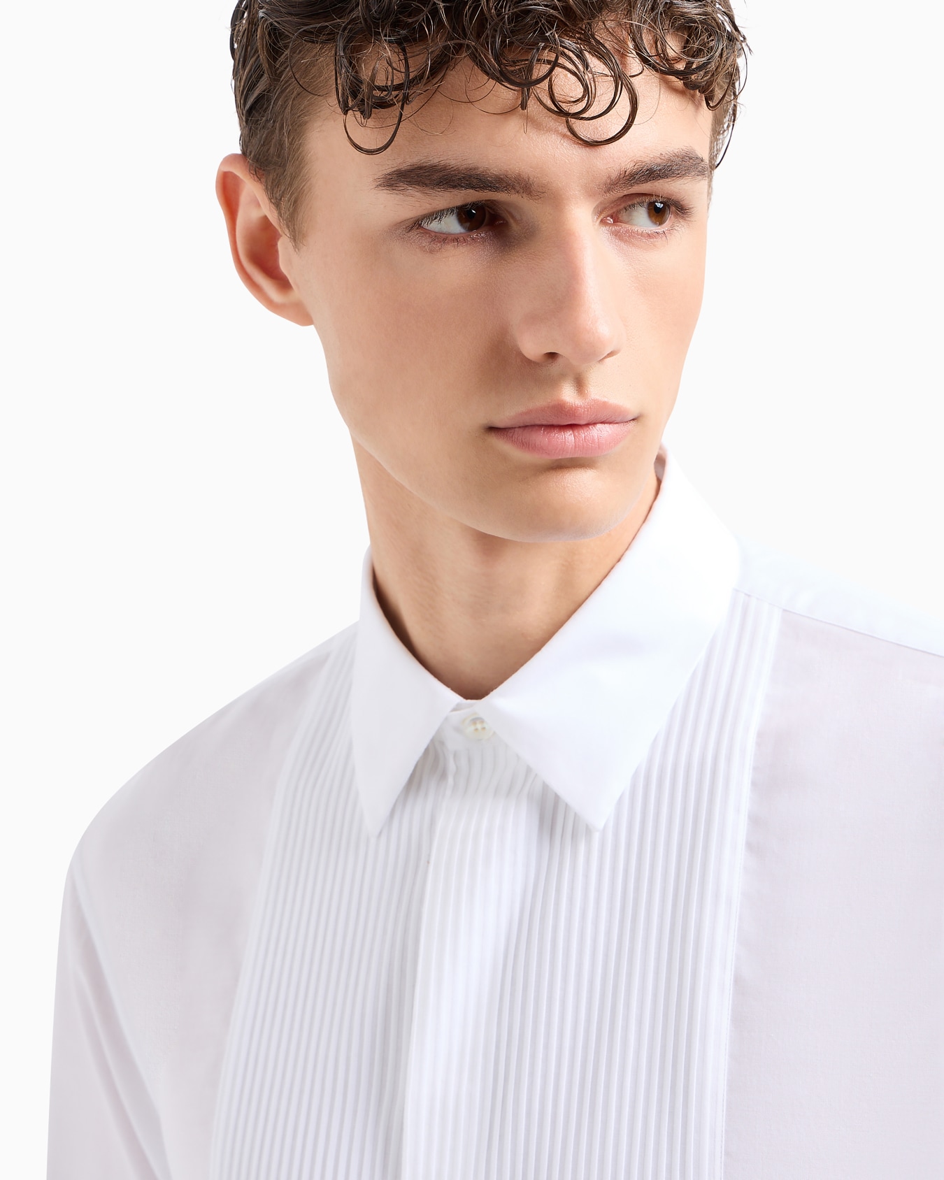 Pleated cotton tuxedo shirt Slide 5