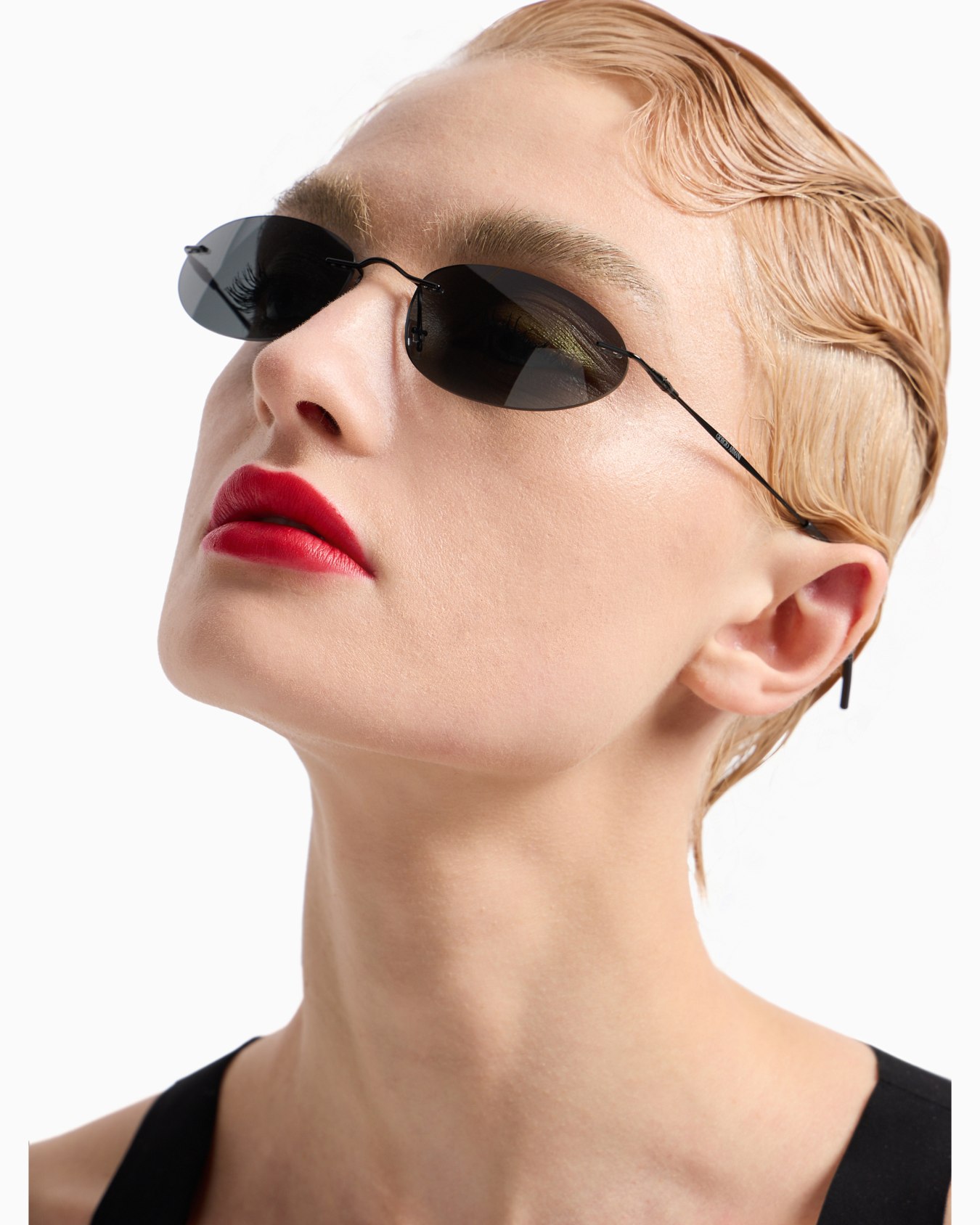Oval women’s sunglasses Slide 5