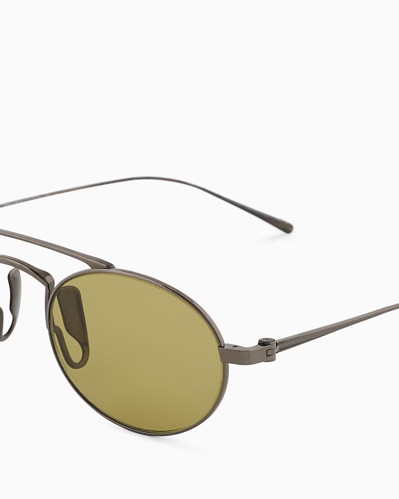 Men’s oval sunglasses Slide 4