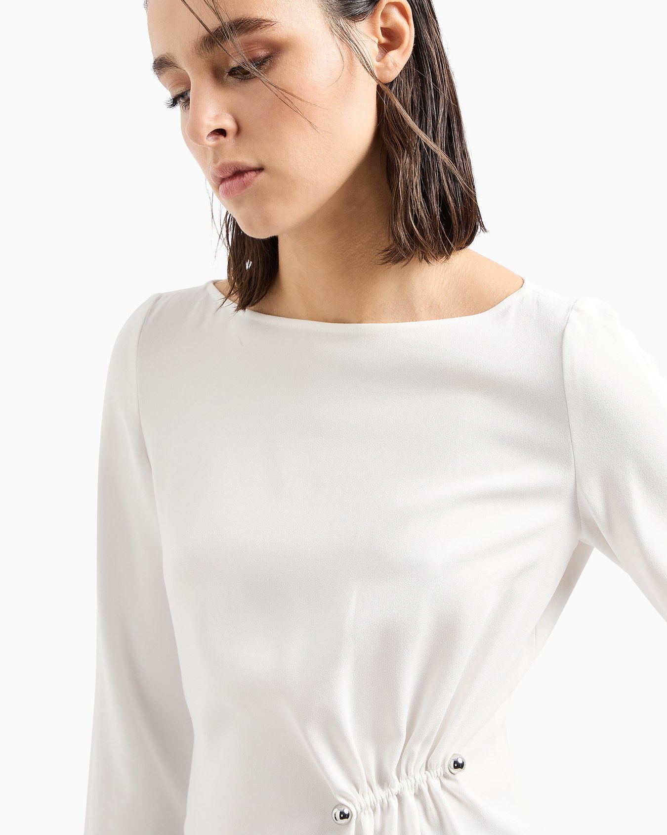 Draped envers satin tunic dress with piercing-style closure Slide 4