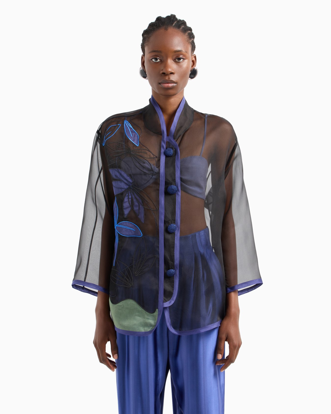 Giacca camicia in organza di pura seta con ricamo floreale Slide 2