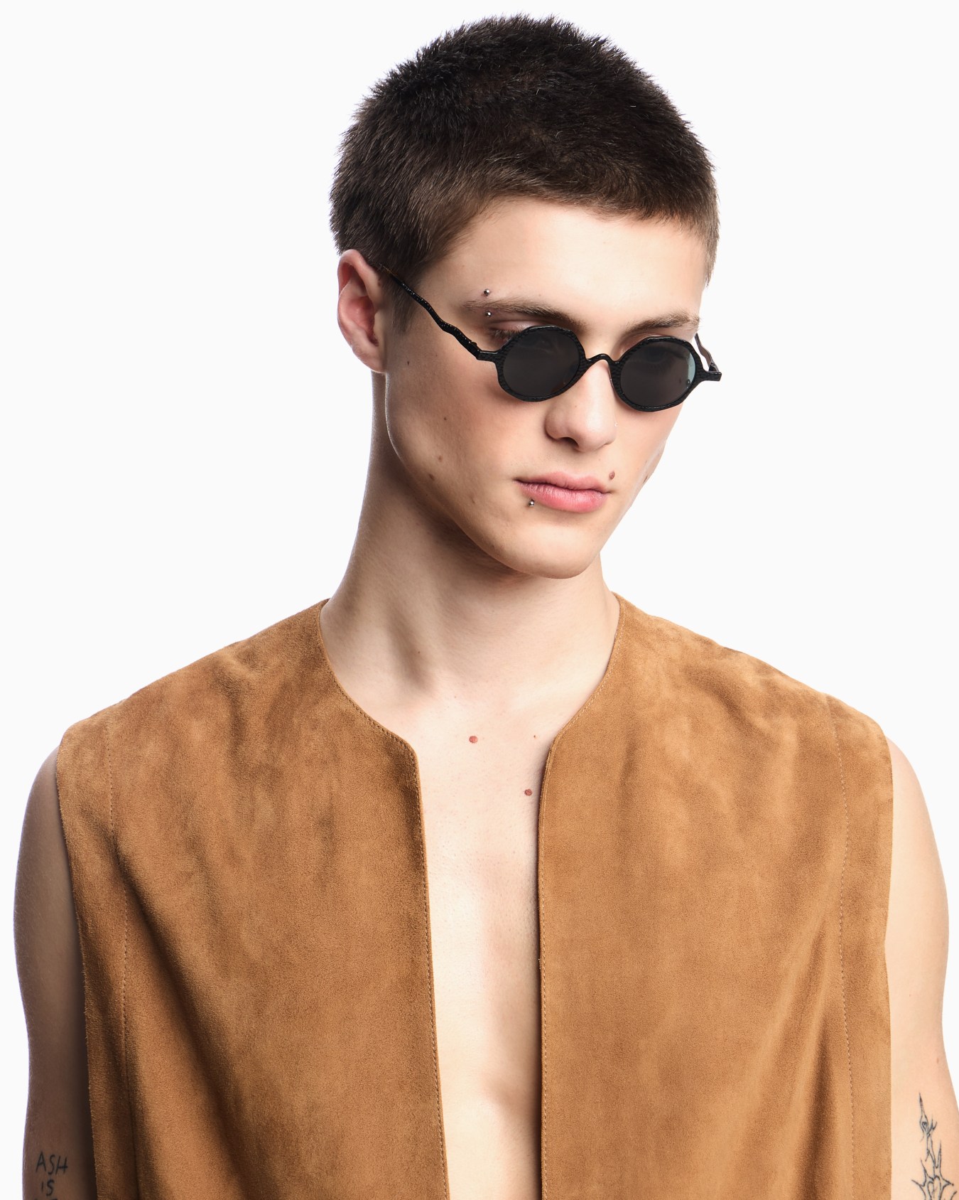 Men’s round sunglasses Slide 1