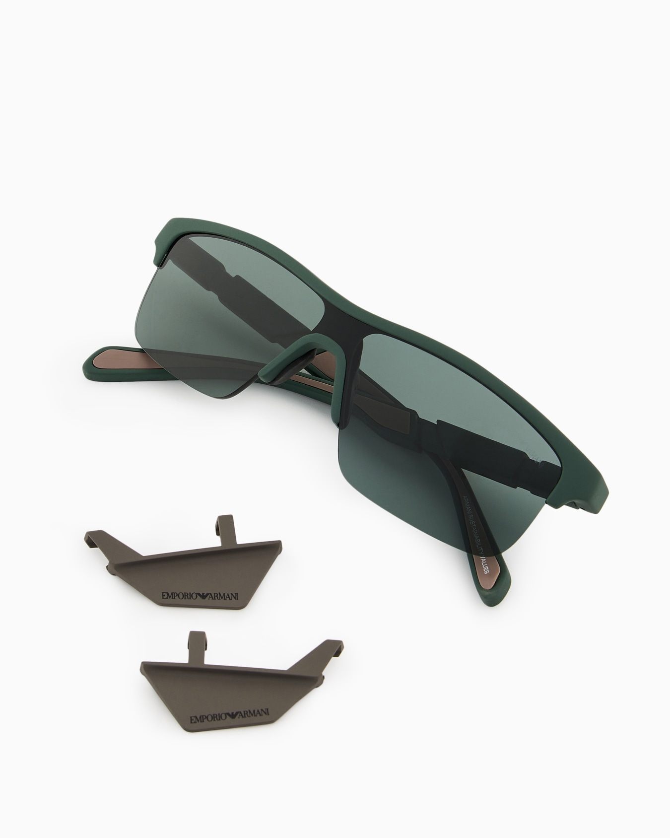 Irregular-shaped men’s sunglasses Diapositiva 1