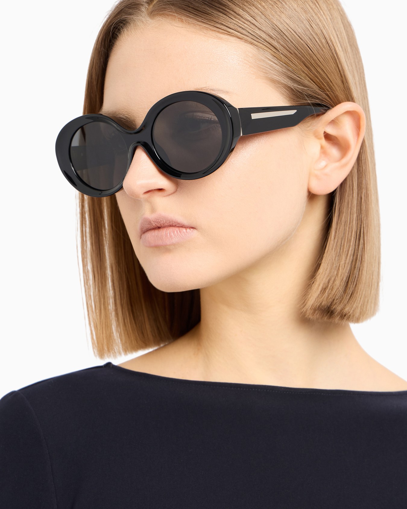 Women’s oval sunglasses スライドする 1