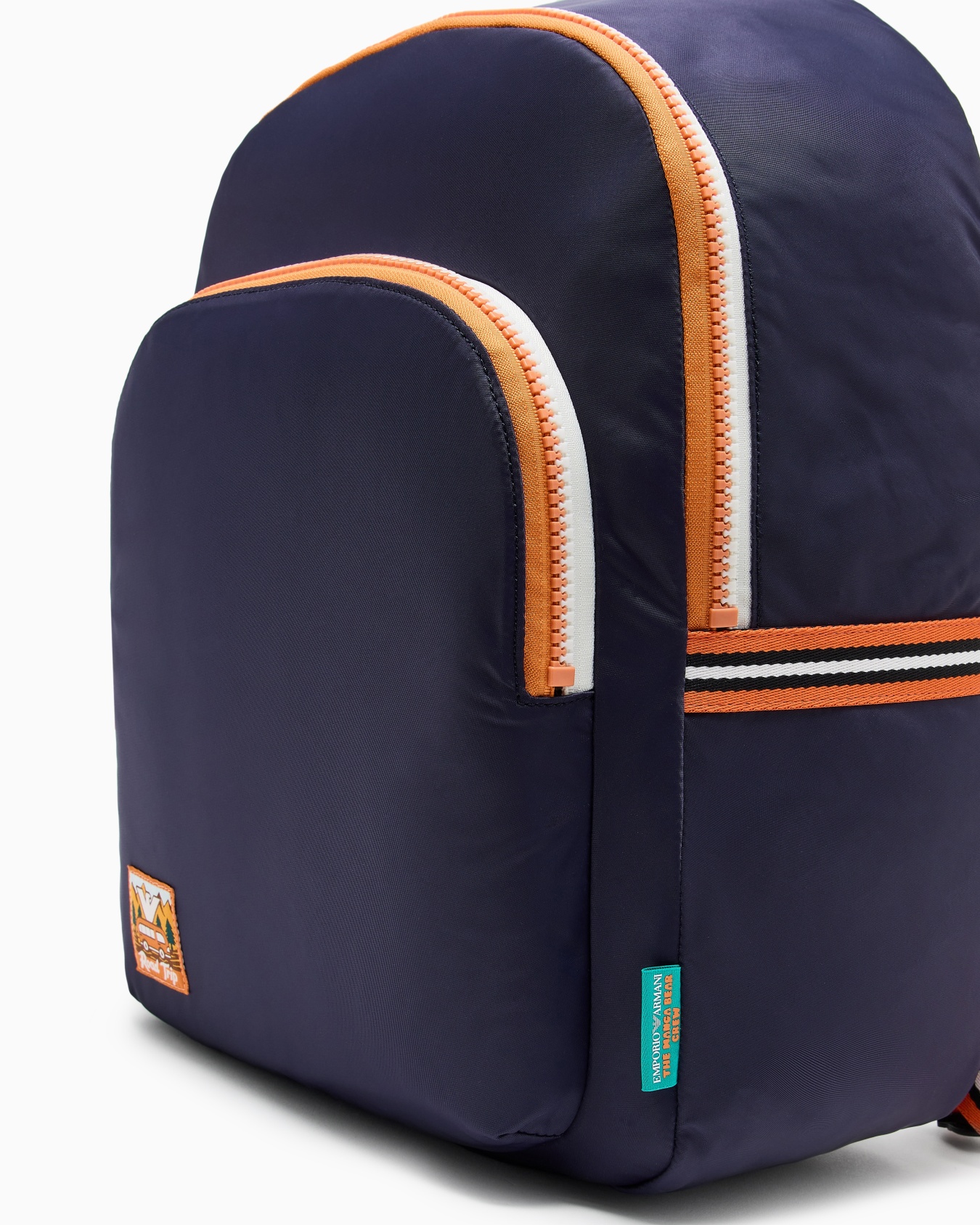 Round nylon backpack  Slide 4