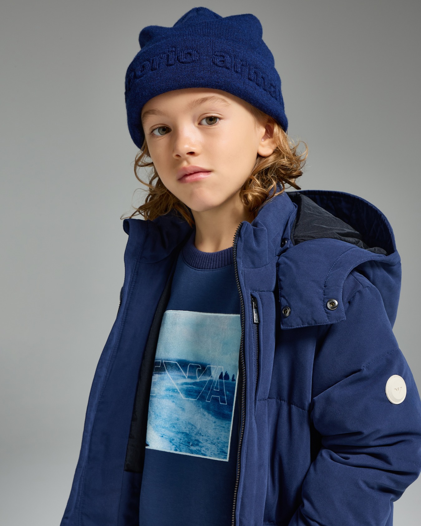 Virgin wool-blend beanie with logo Slide 2
