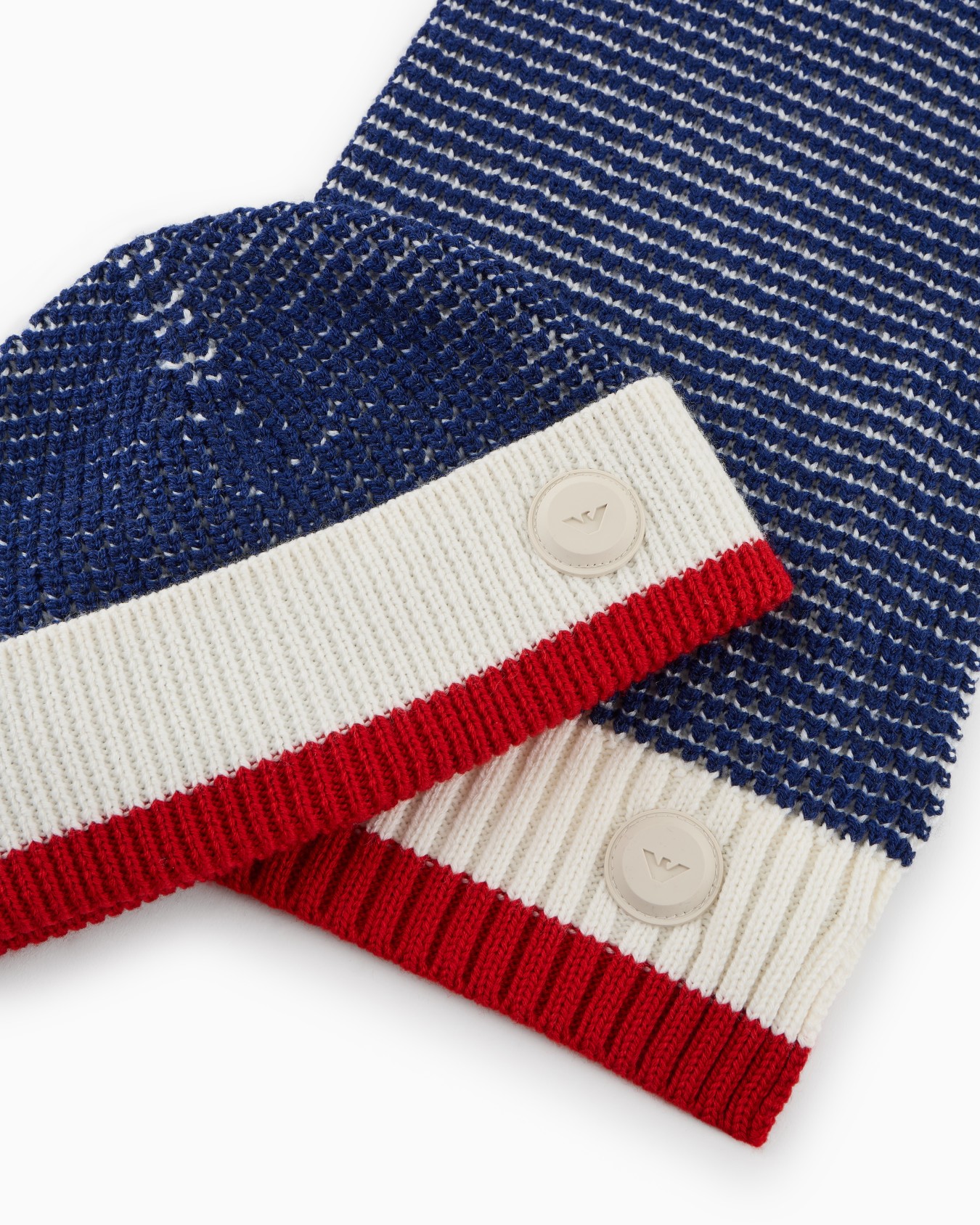 Wool-blend scarf in a mixed-stitch knit Slide 1