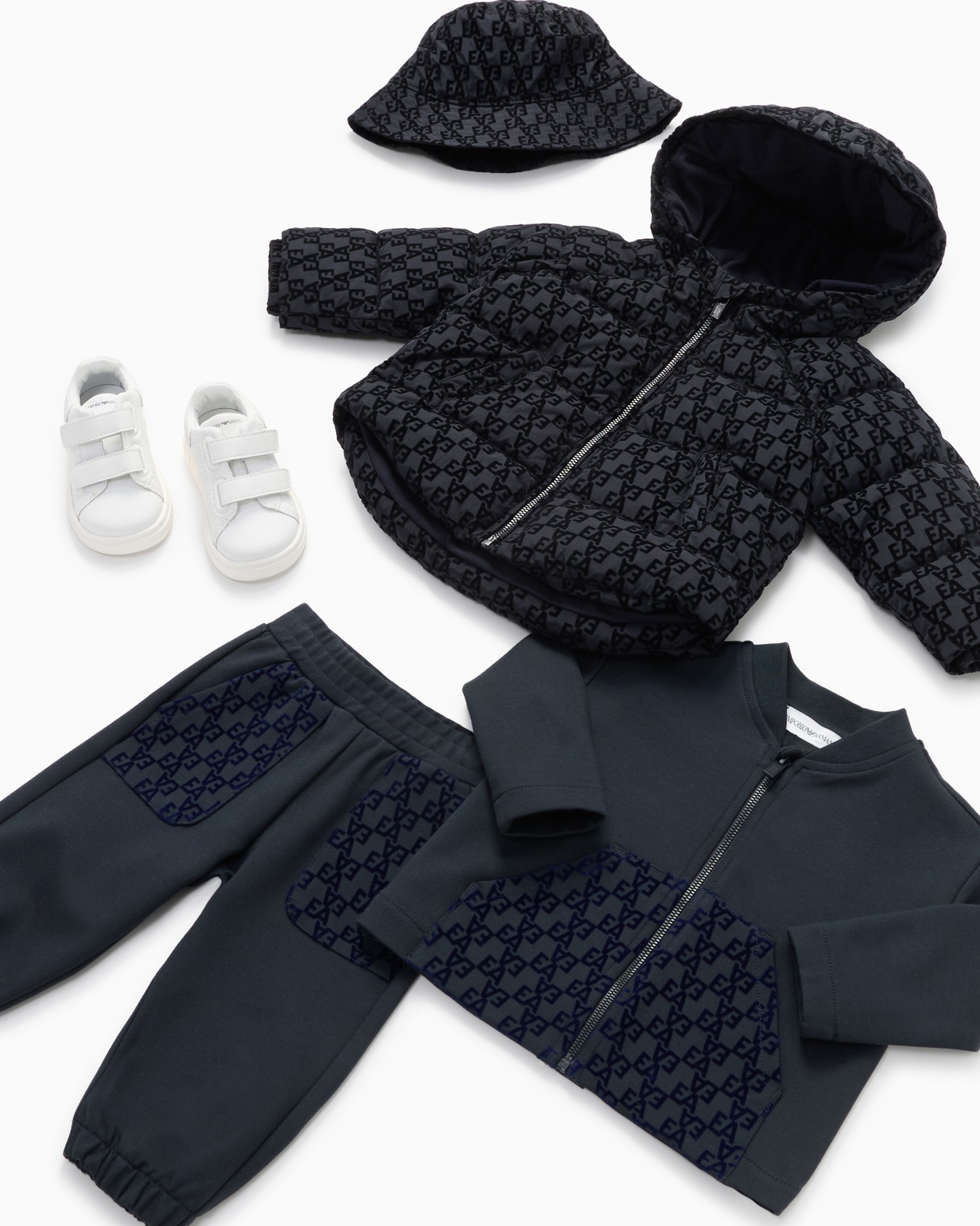 Tracksuit consisting of an interlock jersey sweatshirt and joggers with a flocked EA logo Slide 3