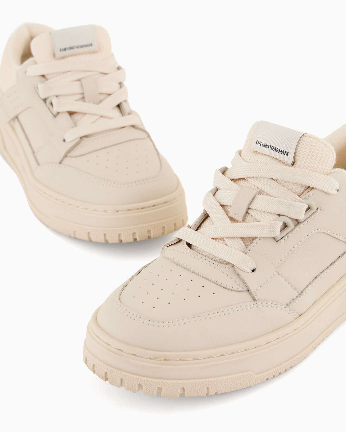 Leather sneakers with mesh details Slide 4