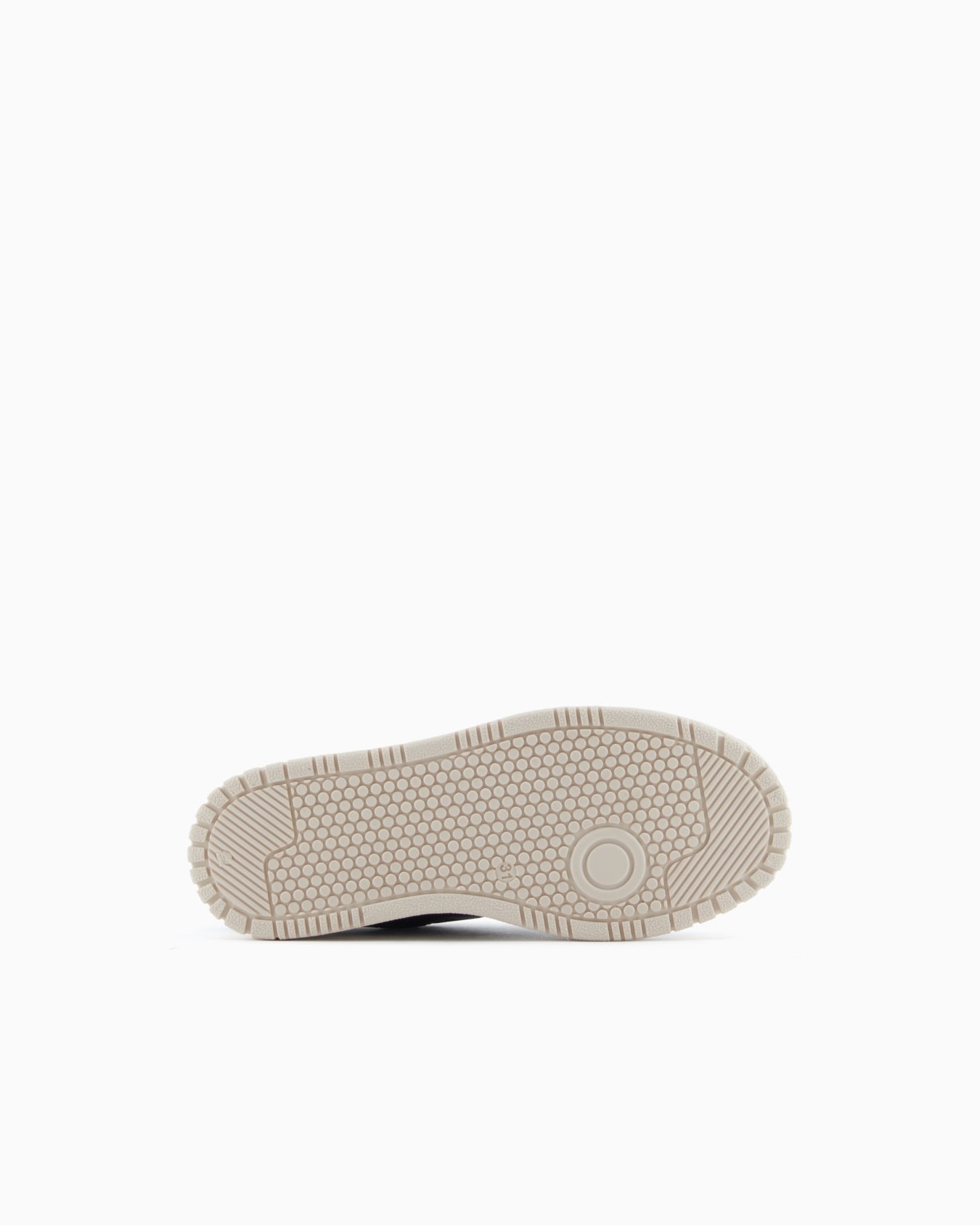 Leather sneakers with mesh details Slide 5