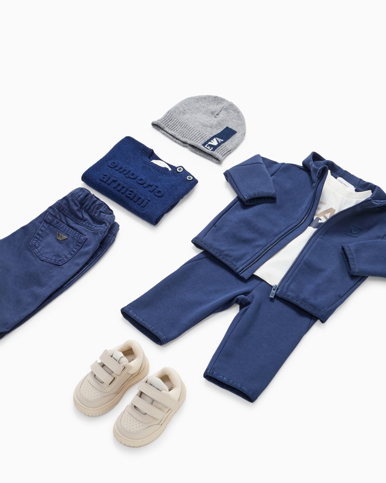 Leather sneakers with mesh details Slide 6