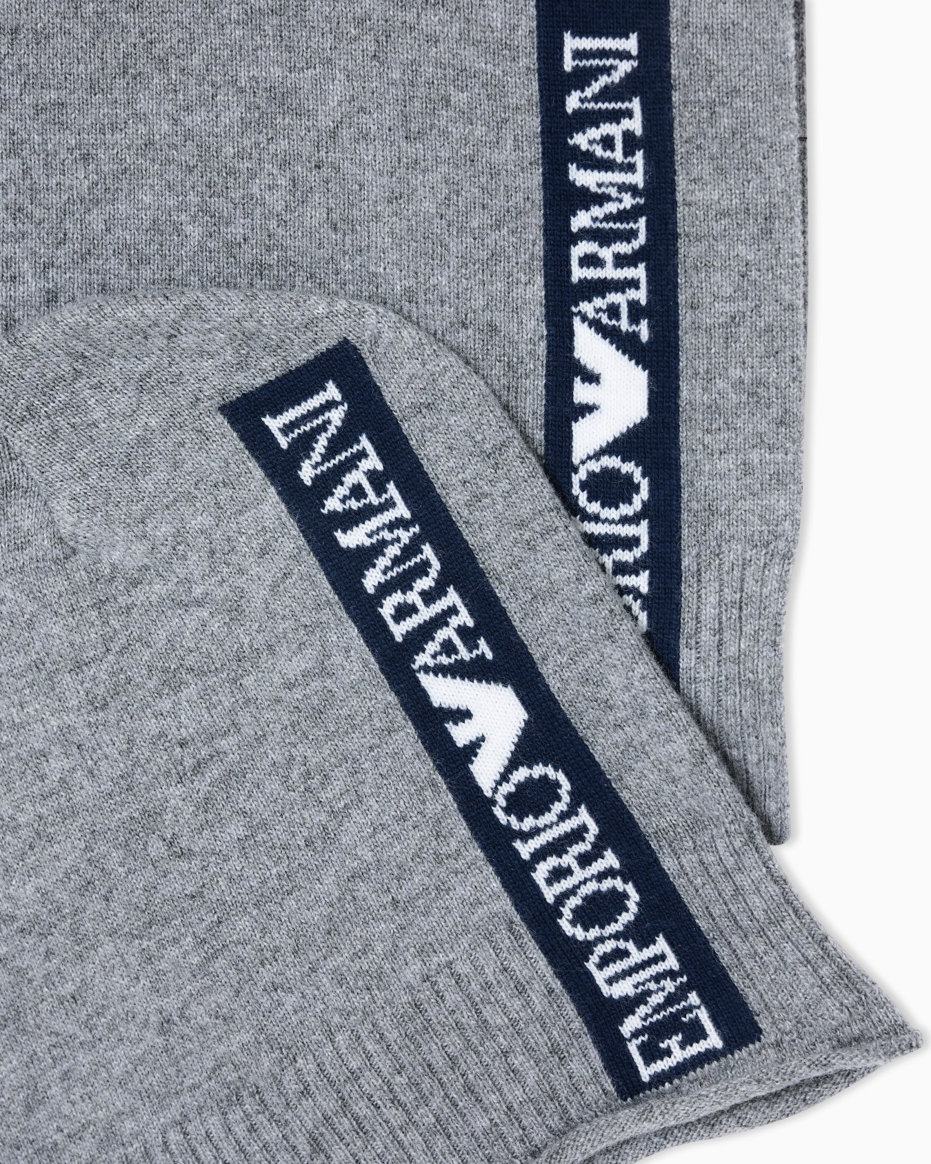 Wool-blend beanie and scarf set with jacquard logo Slide 1
