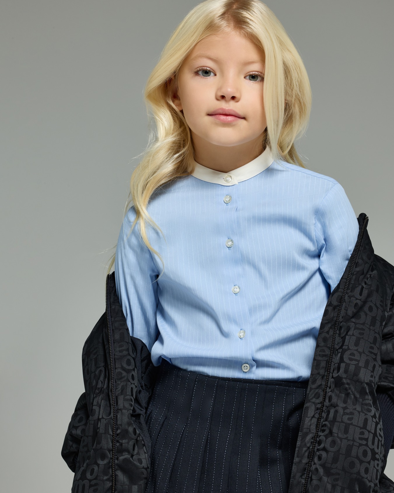 Striped poplin shirt with guru collar Slide 3