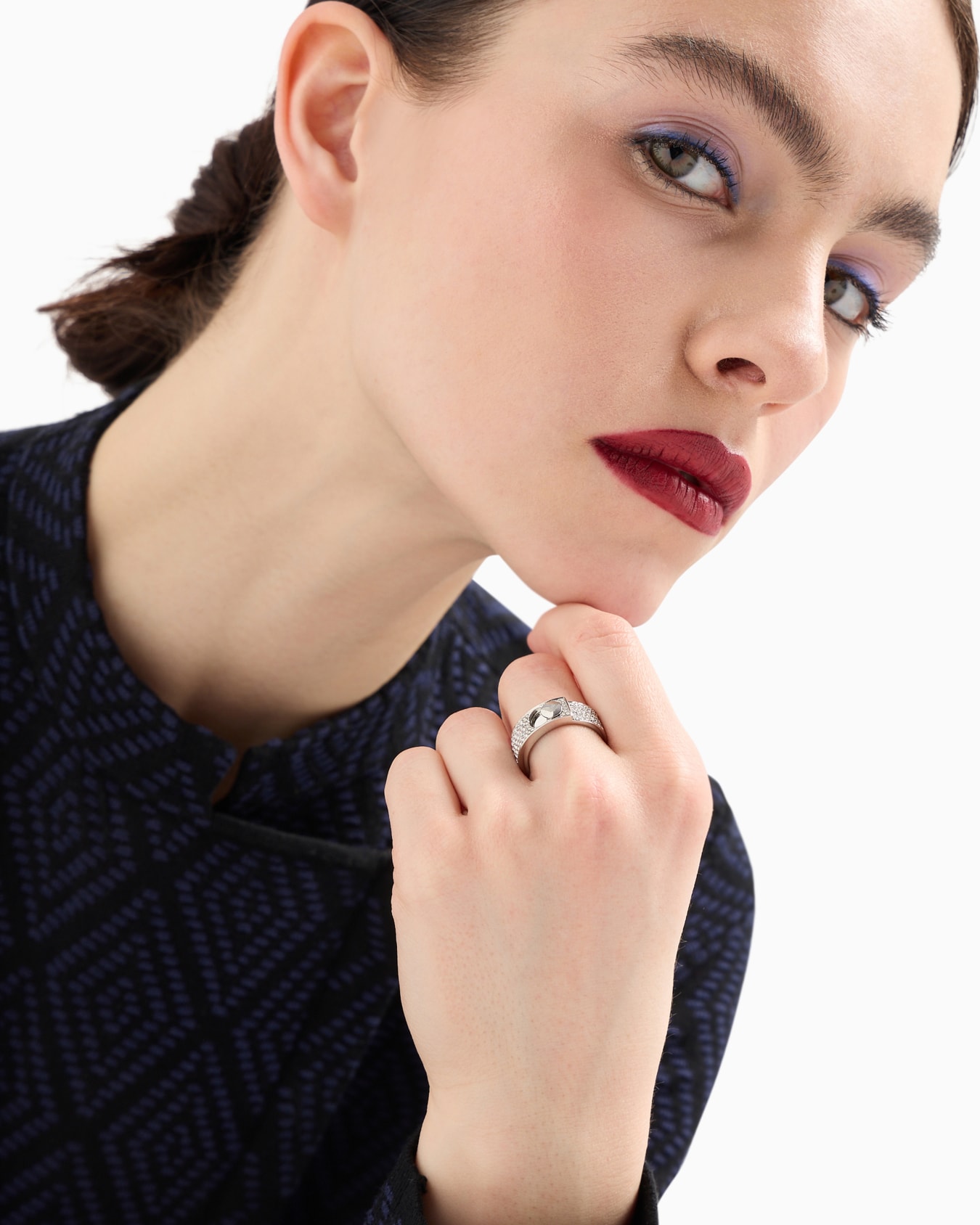 Bague anneau en acier inoxydable sertie de cristaux Diapositive 1