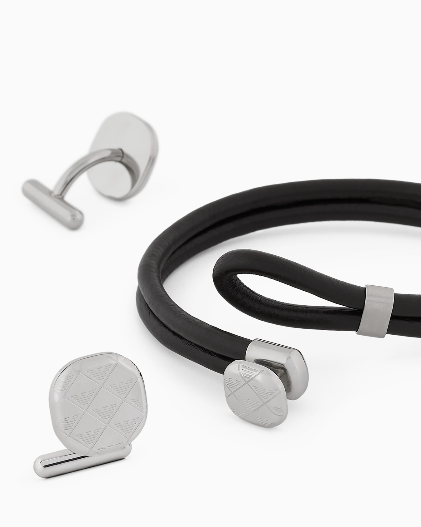  Lederarmband und Manschettenknöpfe im Set Folie 2