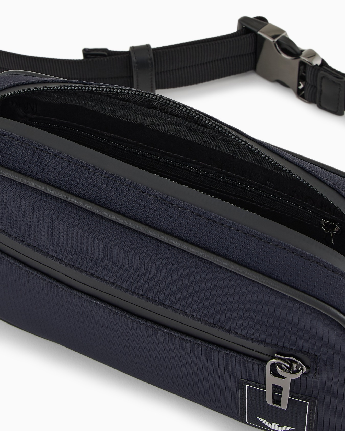 Sac banane en nylon Travel Essential Diapositive 3