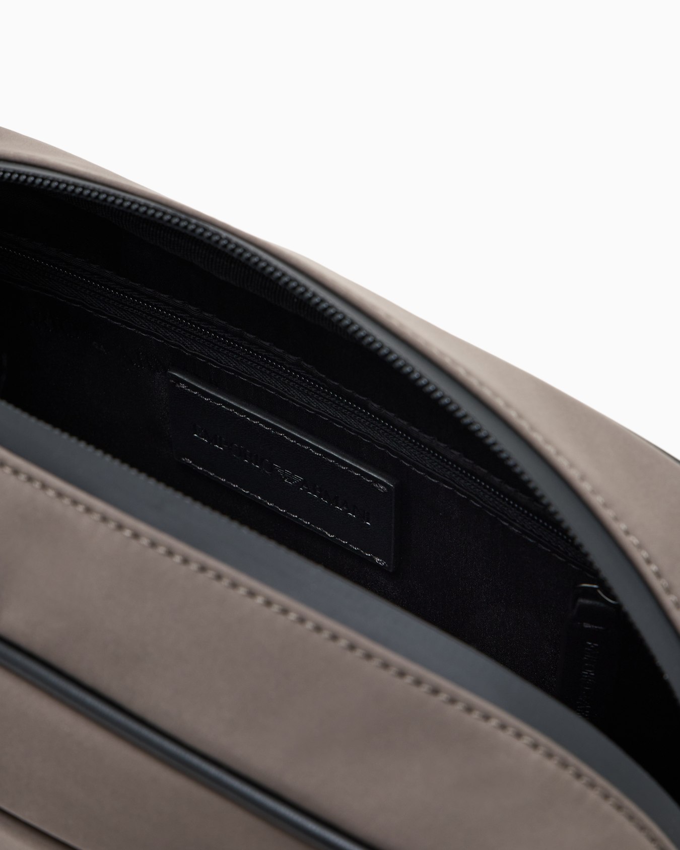Trousse de toilette en nylon Travel Essential Diapositive 3