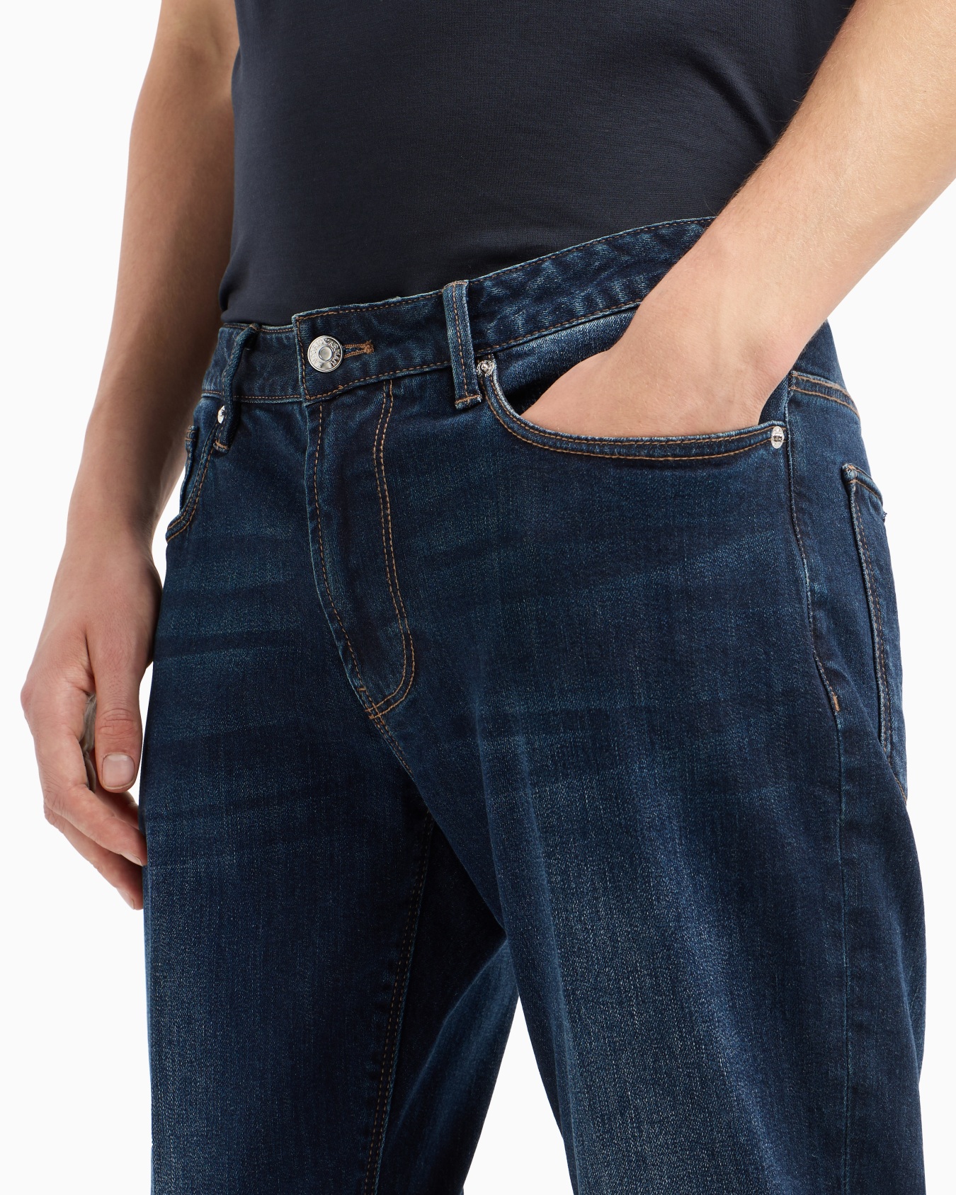 Vaqueros slim fit en denim Diapositiva 4