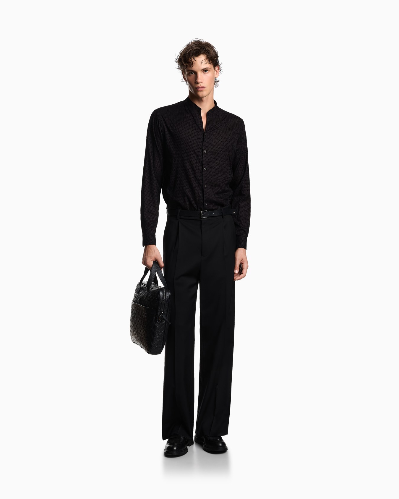 Shirt with guru collar in an all-over flocked print Slide 1