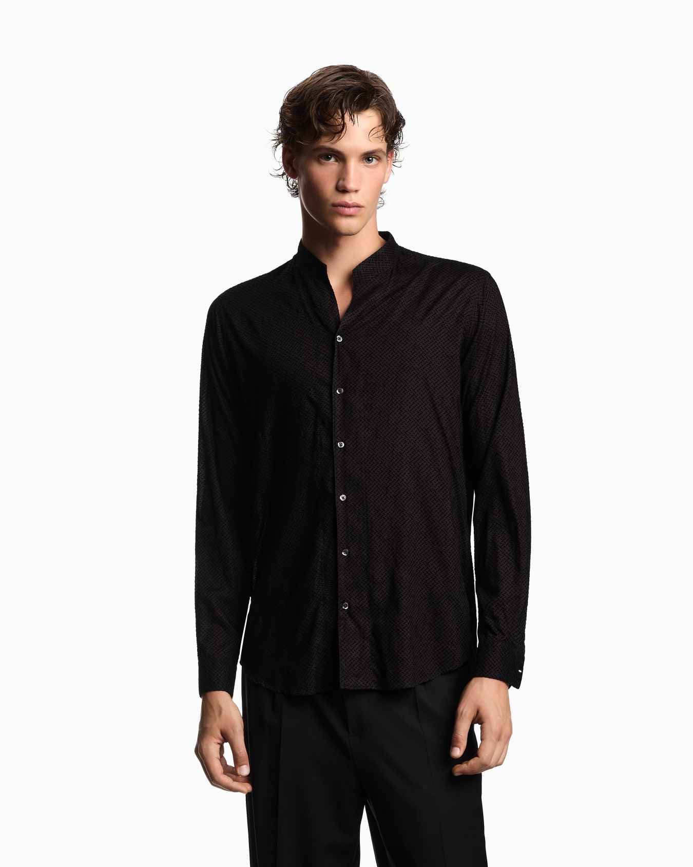 Shirt with guru collar in an all-over flocked print Slide 3