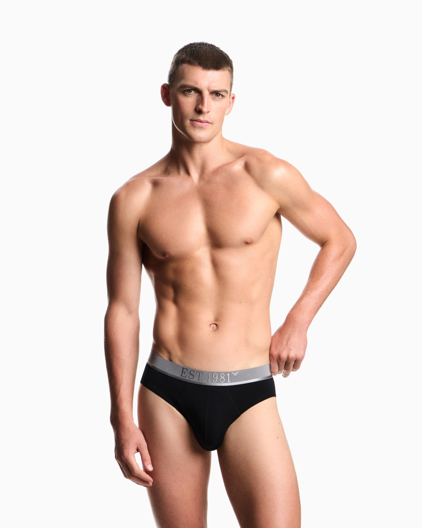 Paquete de tres calzoncillos slip de punto orgánico con banda con logotipo brillante ASV Diapositiva 1