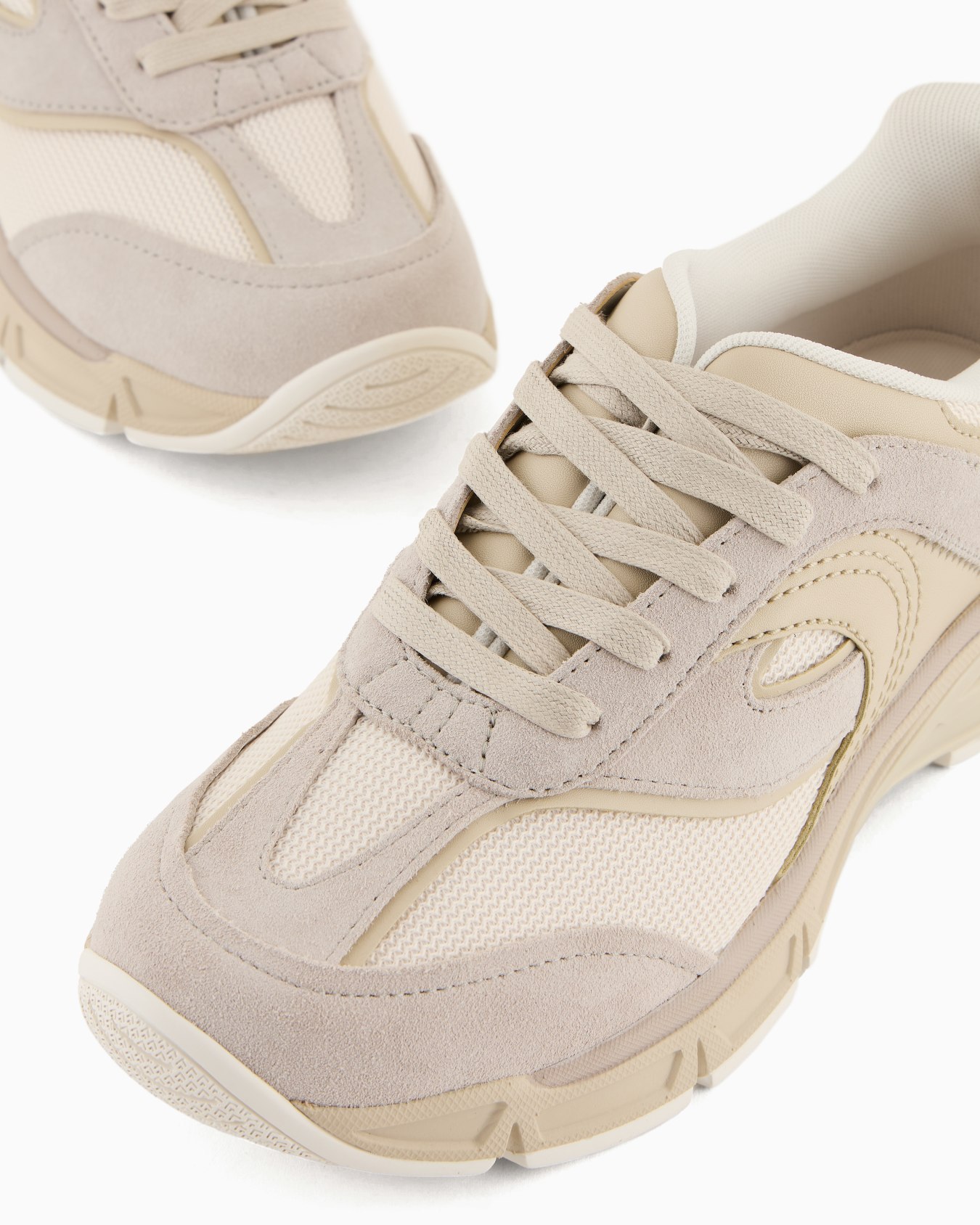 Sneakers Travel Essential en mesh et cuir suédé Diapositive 4