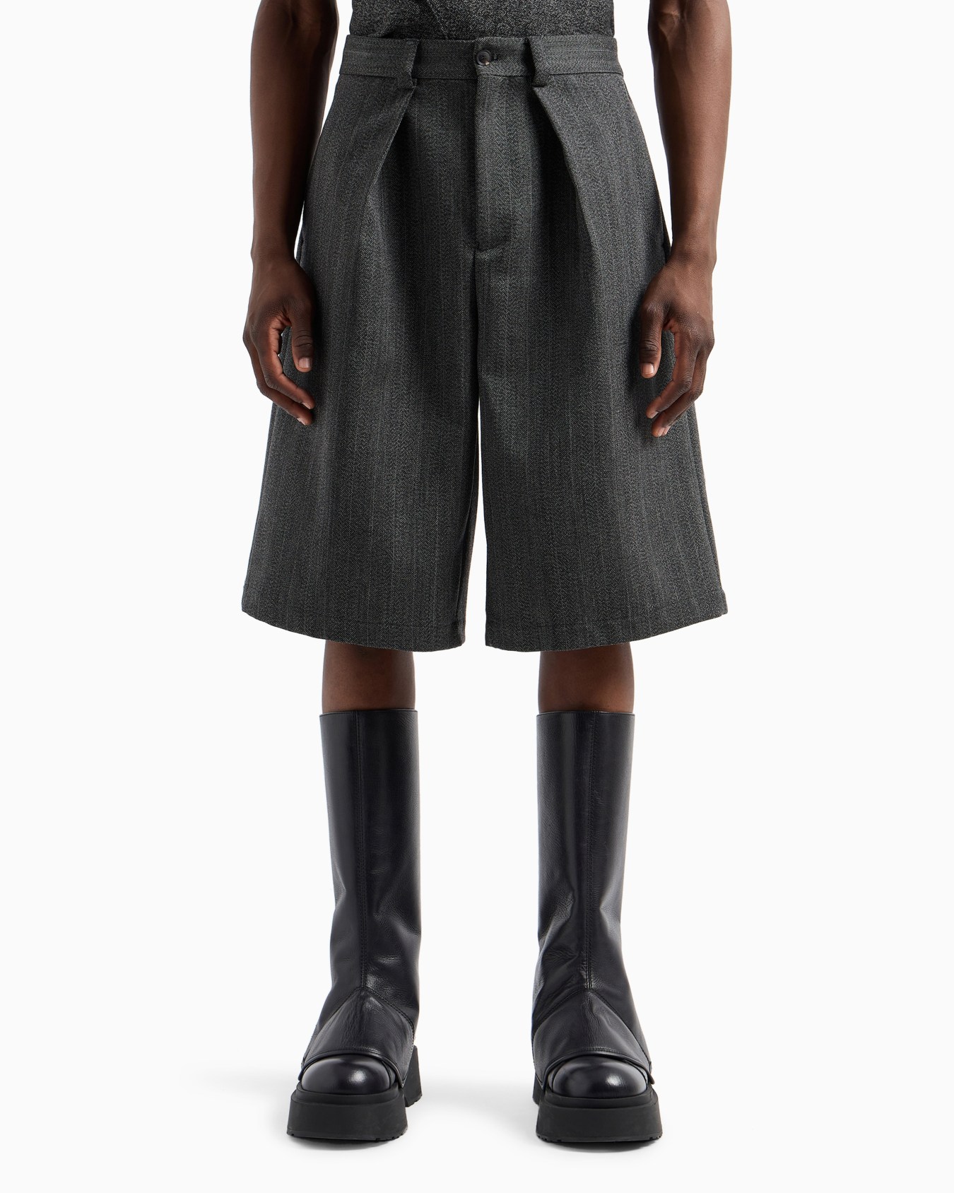 Bermudas de lana virgen mouliné con pinzas y motivo de espiga Diapositiva 2