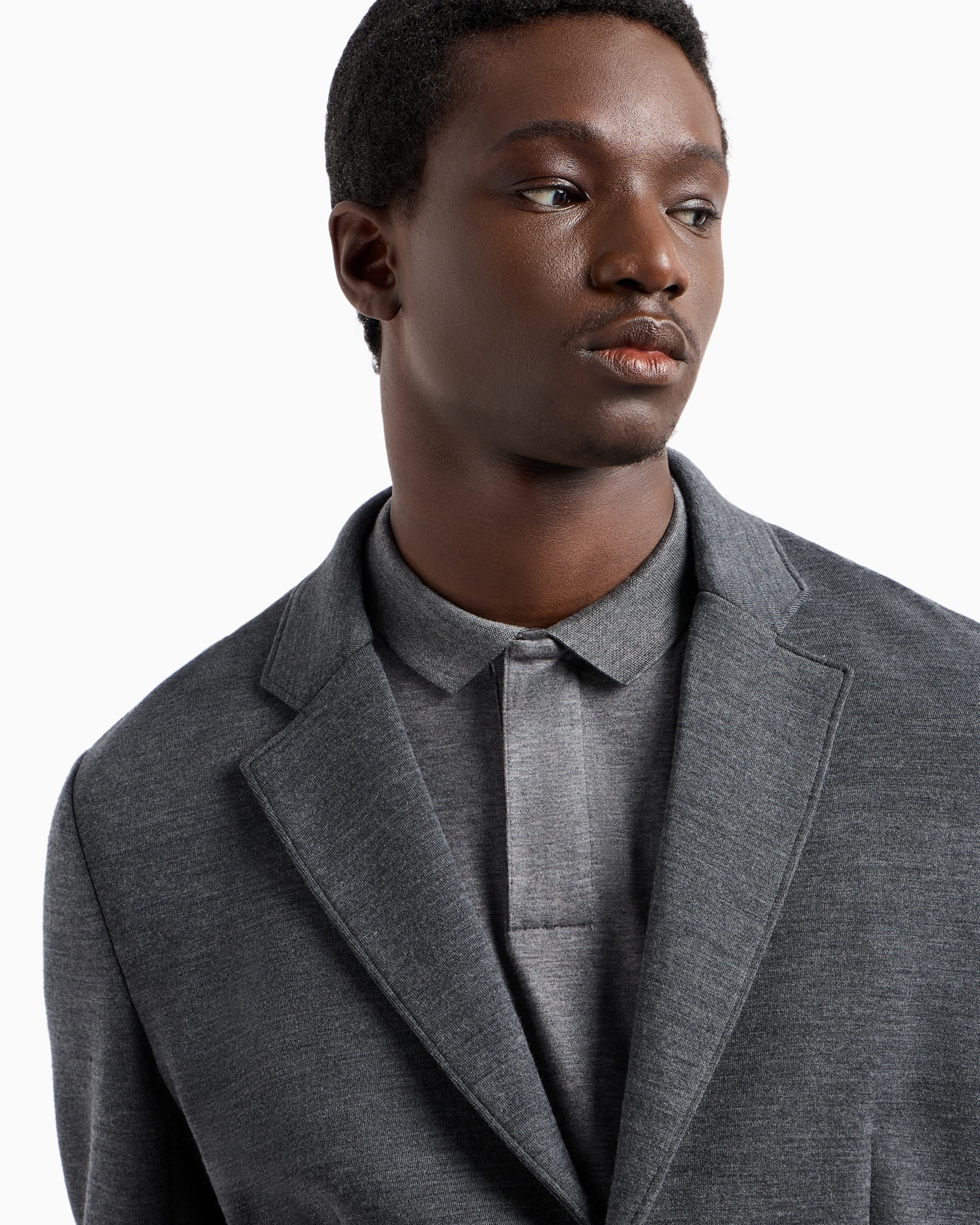 Travel Essential single-breasted jacket in virgin wool-blend jersey Slide 5