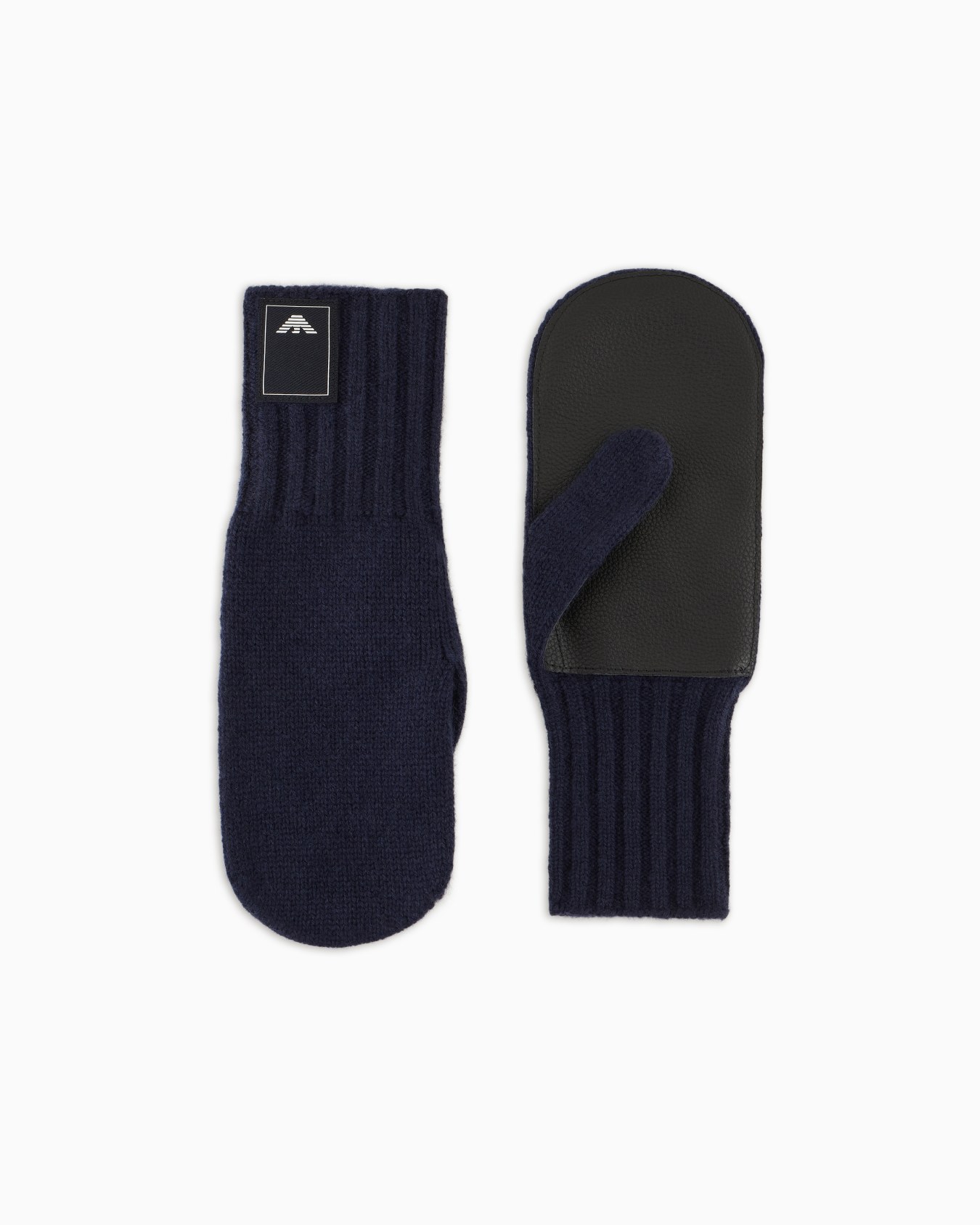 Travel Essential cashmere knit mittens Slide 0
