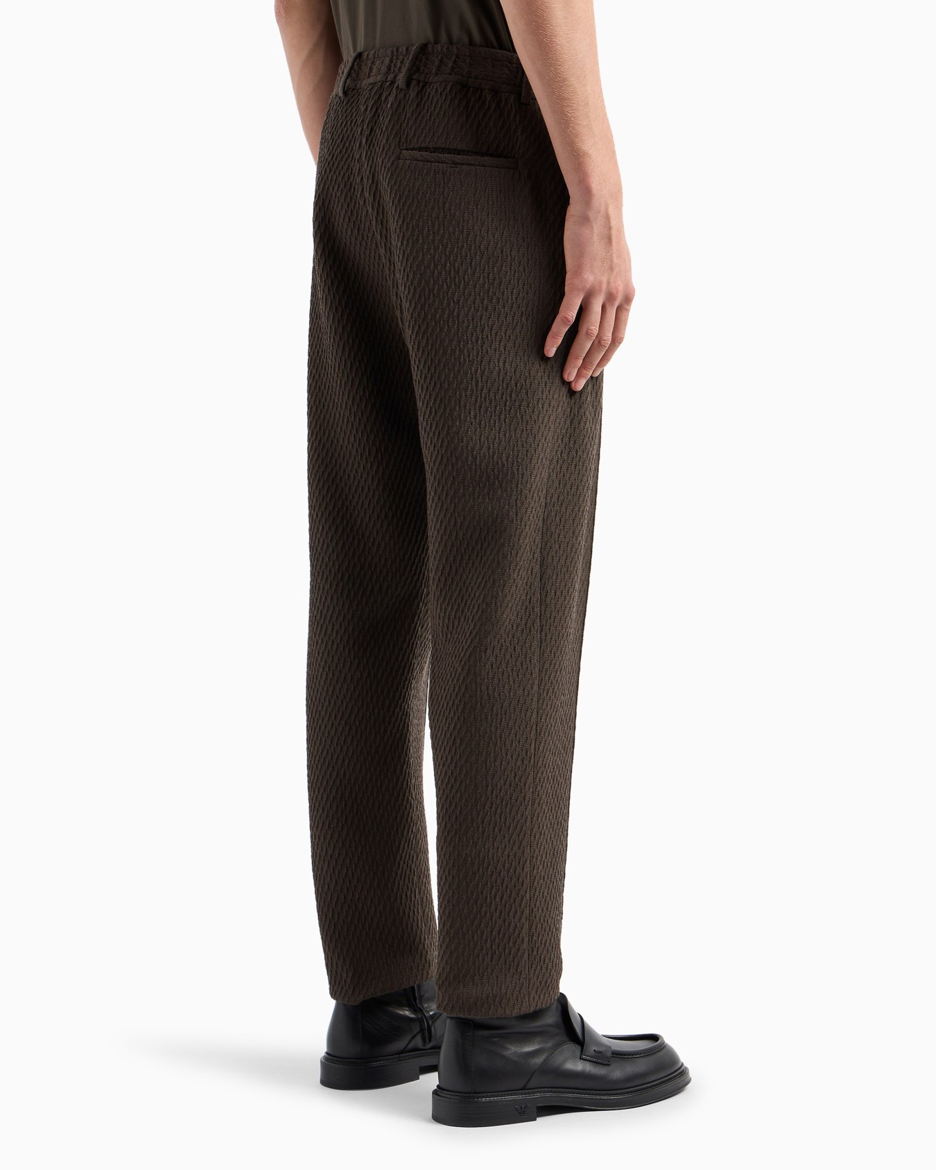 Chinos in 3D-effect virgin-wool stretch-jersey knit with ribs Slide 3