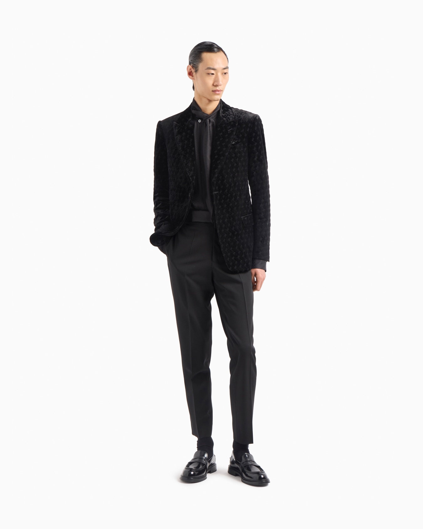 Single-breasted jacket in velvet, with all-over zig-zag embroidery Slide 2