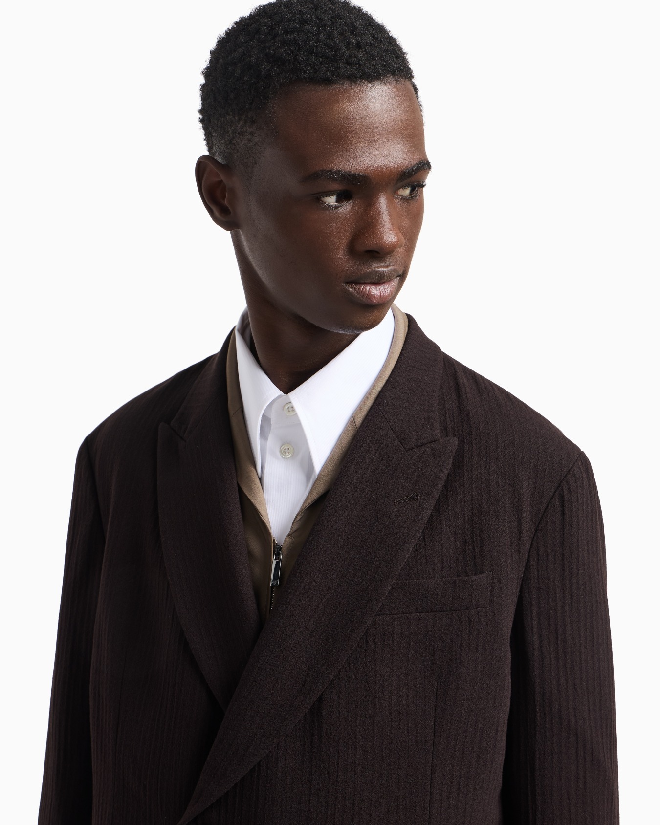 Double-breasted jacket in wool crêpe with 3D effect Slide 5