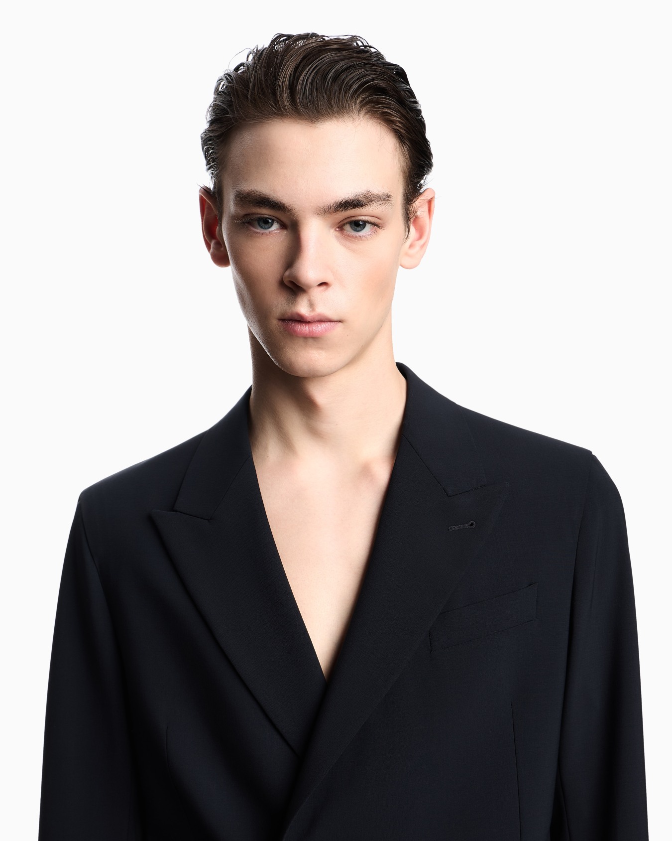 Double-breasted virgin-wool two-way stretch canvas suit Slide 3