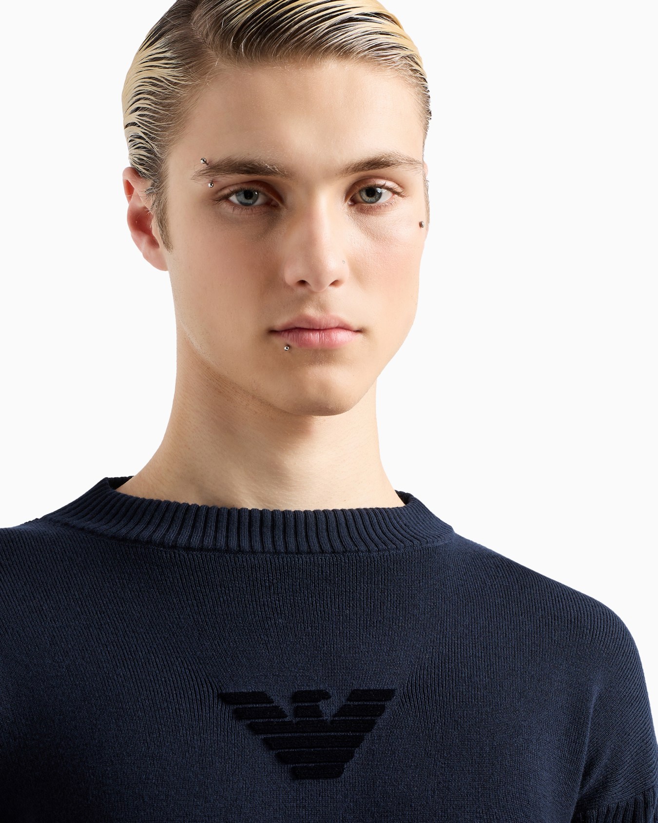 Pullover aus Schurwoll- und Baumwollmischung mit weichem Relief-Adler Folie 5