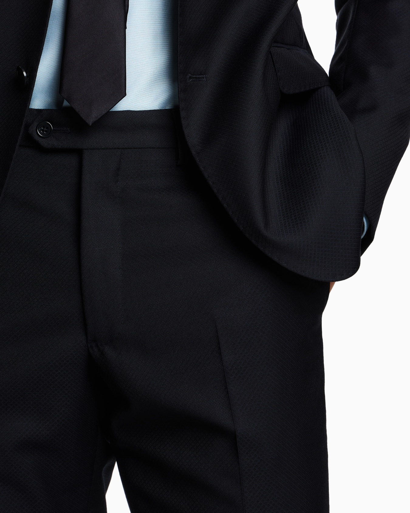 Single-breasted suit in monochromatic micro-jacquard virgin wool Slide 4