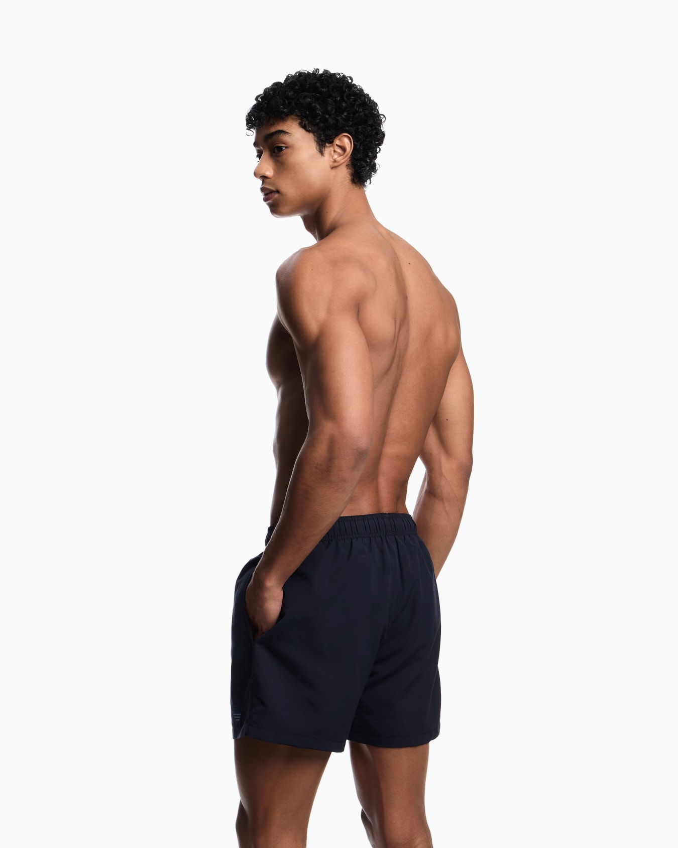 Bañador tipo pantalón corto con bordado de águila bicolor Diapositiva 2