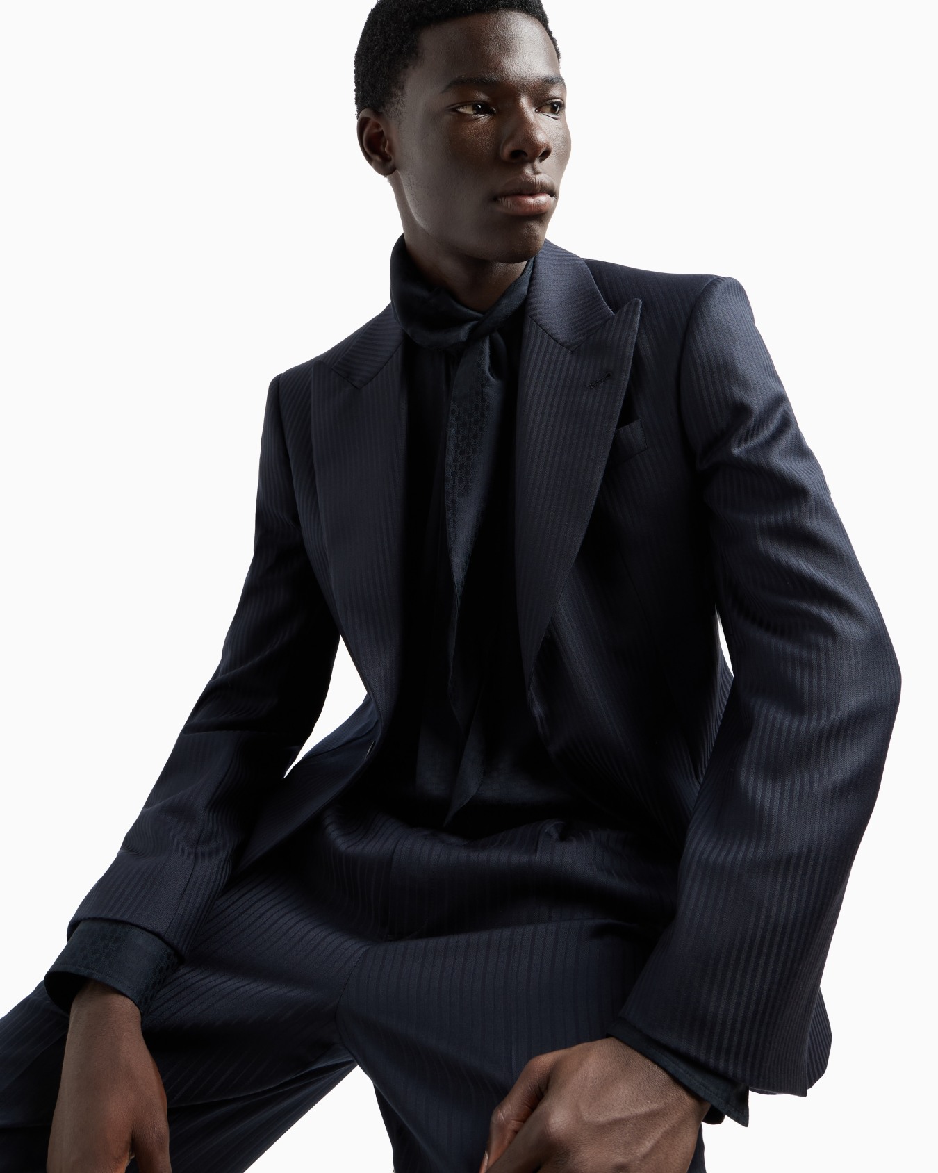Pinstriped wool satin trousers with pleats Slide 5